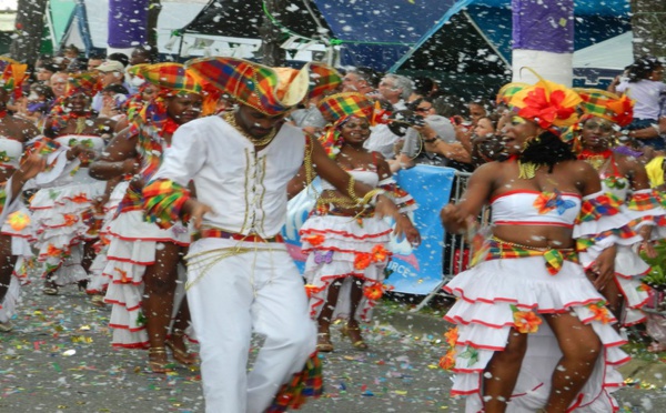 La Guyane aux couleurs et aux rythmes de son Carnaval.