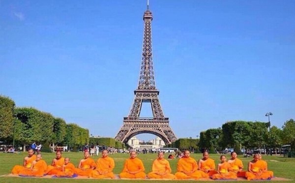 Attentats à Paris : Messages de soutien de Green Cross et du Gouverneur de l'Office National de Tourisme de Thaïlande